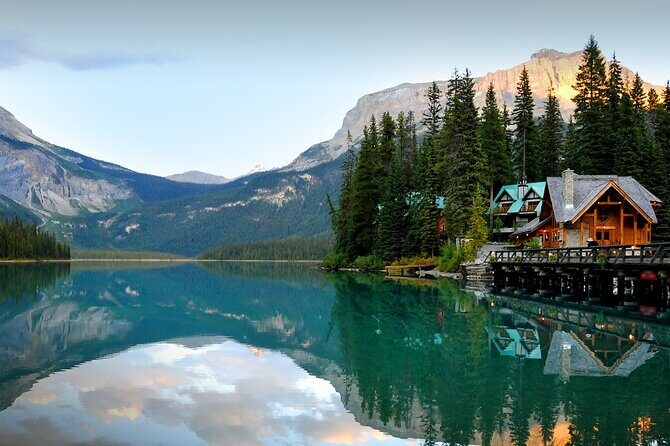 8 Iconic Stops. 12 Comfy Seats. See Banff's Best in First Class. - Lake Louise First: The 60-Minute Reality Check (and How to Use It)
