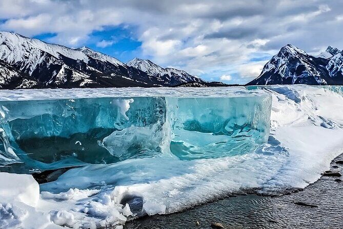 Abraham Ice Bubble/Sunwapta Falls,Snowshoeing,Icefield, Bow&Peyto - Key Things You’ll Notice on This Trip