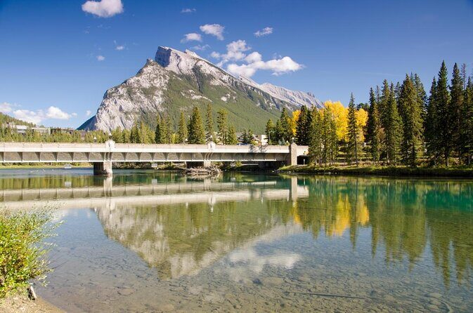 Banff and its Wildlife - Year Round Tour - Quick hits before you go