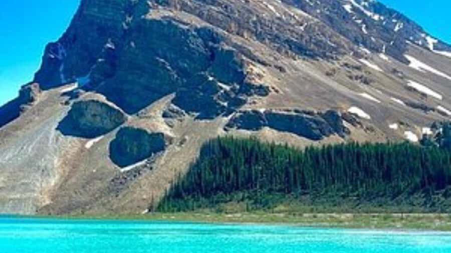 Banff/Calgary/Canmore: Crowfoot Glacier and 5 Lakes Tour - Guides, comfort, and the little extras that make it feel smooth