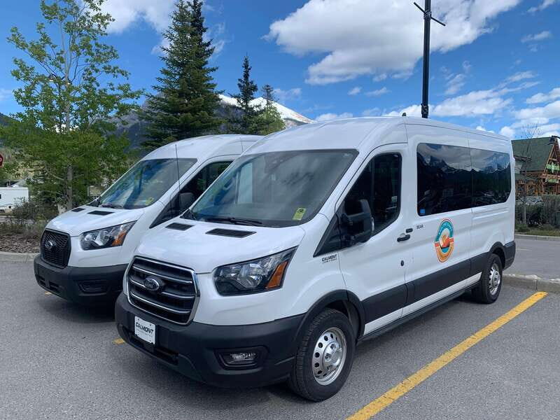 Banff/Canmore: Sunrise at Moraine Lake w/ Lake Louise Option - Pickup to sunrise: smooth transport without making you rush