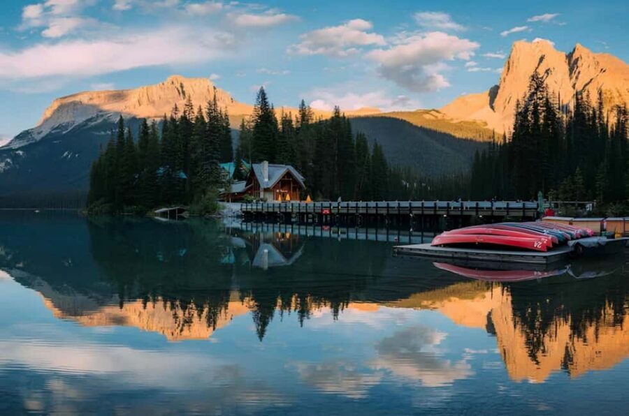 Banff: Emerald Lake, Wapta Falls & Takakkaw Falls Day Trip - Emerald Lake and Natural Bridge: The Calm-Then-Curiosity Start