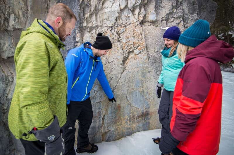 Banff: Grotto Canyon Icewalk - The walk through the frozen creek bed: what the 2.1 km hike really means