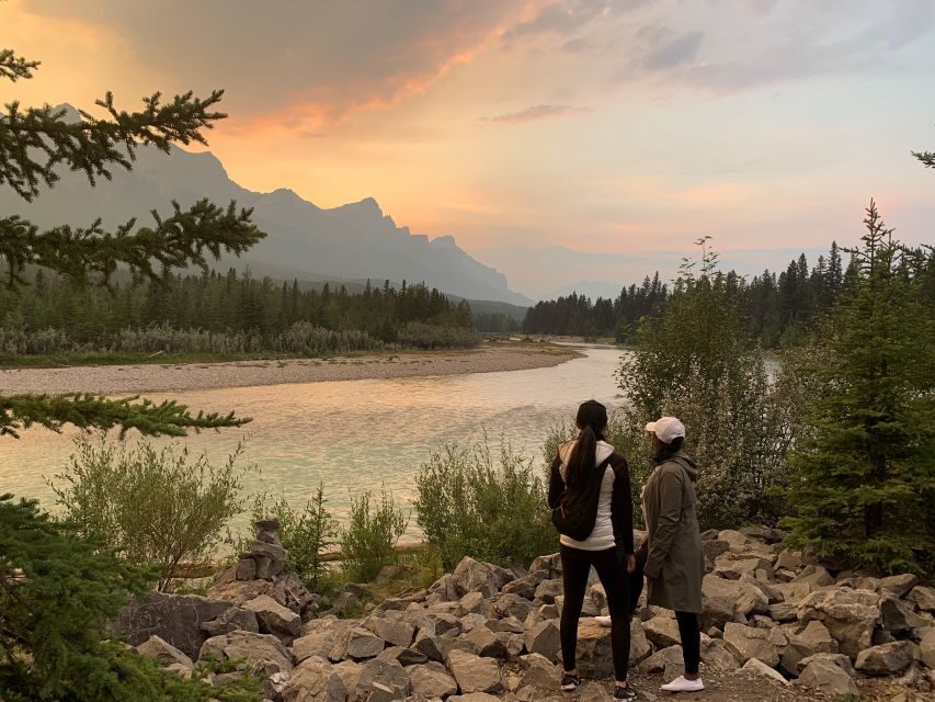 Banff: Guided Sunset and Stargazing Tour - Wildlife, safety, and the practical reality of being outside at night