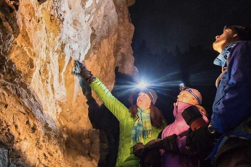 Banff: Johnston Canyon Evening Icewalk - The walk back: seeing without a headlamp (if you want)
