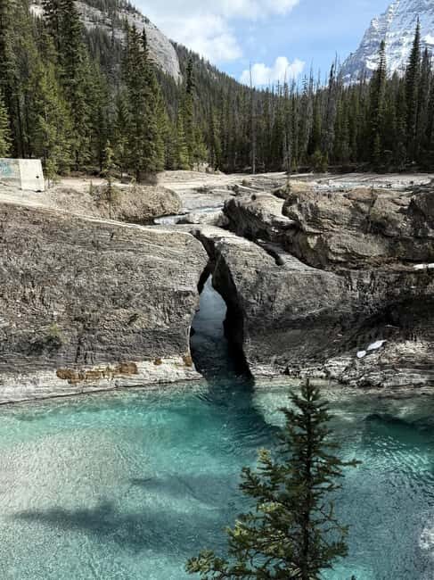 Banff: Lake Louise, Emerald, Moraine Lake & Johnston Canyon - What’s Included (and What You’ll Need to Budget for)