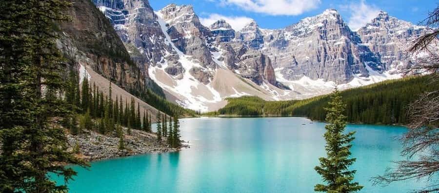 Banff, Lake Louise, Moraine ,Emerald & Johnston Canyon tour - Moraine Lake (and the Winter Lake Changes) You Need to Know