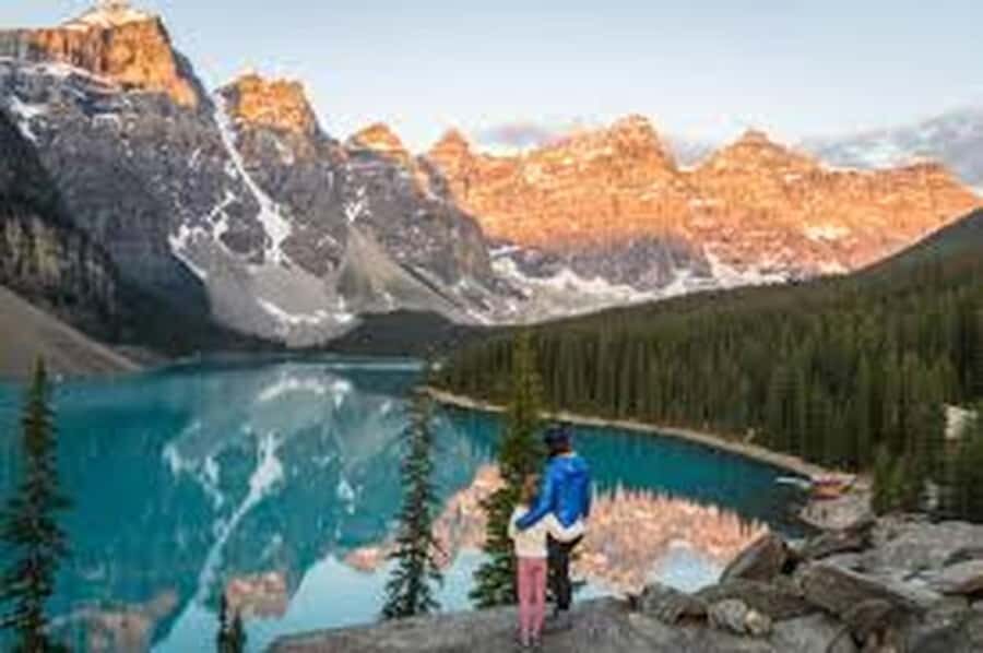 Banff, Lake Louise, Moraine ,Emerald & Johnston Canyon tour - Banff Town Walk, Vermilion Lakes, and the Lunch Reality