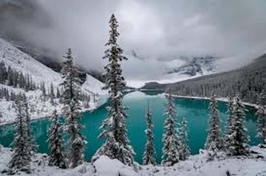 Banff, Lake Louise, Moraine ,Emerald & Johnston Canyon tour - Banff National Park Finish: Short, Sweet, and Close to the End