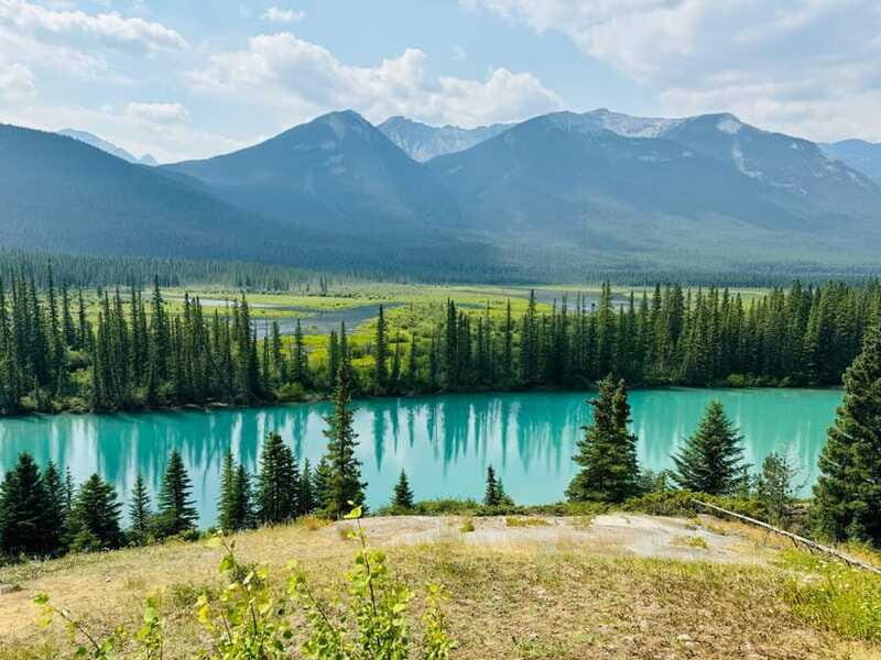Banff: Lake Louise, Moraine, Emerald Lake & Johnston Canyon - Moraine Lake access (June to mid-October) and the winter reality