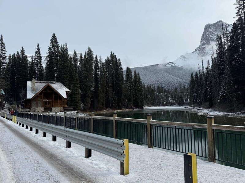 Banff: Lake Louise, Moraine, Emerald Lake & Johnston Canyon - Vermilion Lakes and Banff town time: short moments that add variety