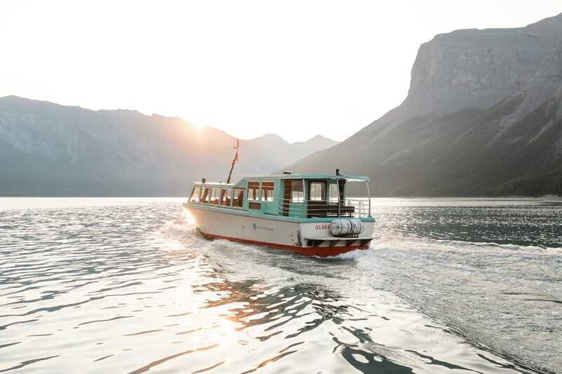 Banff: Lake Minnewanka Cruise - The Cruise Experience: Glide, Look, Learn