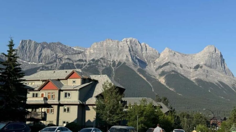 Banff. Moraine, Lake Louise ,Emerald & Johnston Canyon tour - Johnston Canyon Icewalk: Lower and Upper Falls, Guided and Direct