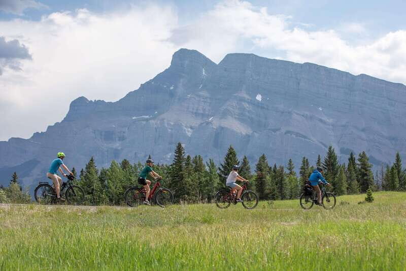 Banff: Mountain Lakeside Guided E-Bike Tour - Wildlife etiquette: the real “how” of seeing bears safely