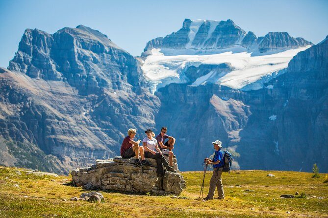Banff National Park Guided Hike with Lunch - Morning Pickup and the Moraine Lake Start