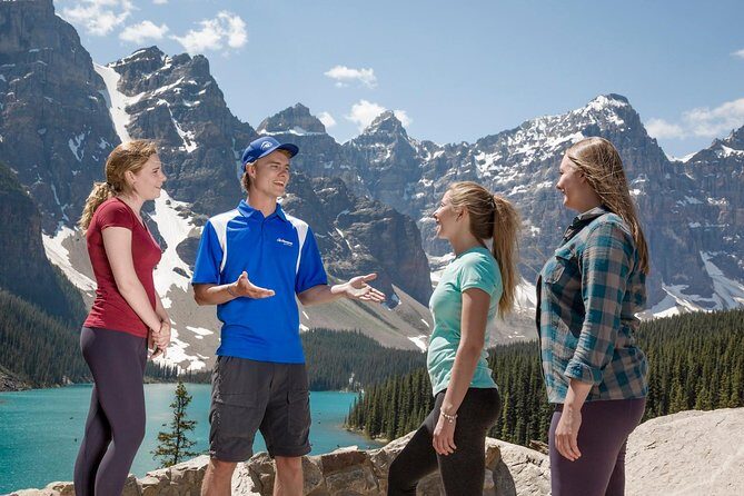 Banff National Park Tour with Lake Louise and Moraine Lake - Lake Louise and Moraine Lake: two famous views, different moods