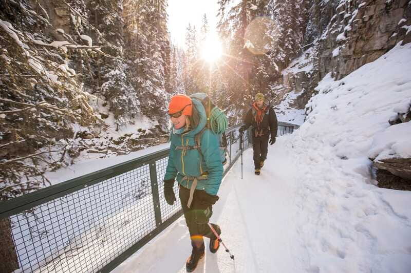 Banff: Premium Johnston Canyon Frozen Falls Guided Adventure - Bow Valley Parkway Stops: Viewpoints, Wildlife, and Real-World Banff