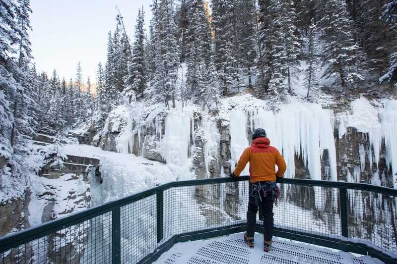 Banff: Premium Johnston Canyon Frozen Falls Guided Adventure - Guides and Small-Group Pace: The Difference Between a Walk and a Tour