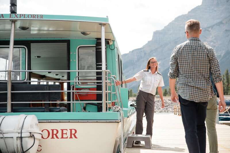 Banff: Sightseeing, Lake Minnewanka Cruise and Banff Gondola - Guides Make the Difference: Names You Might Get and What to Expect