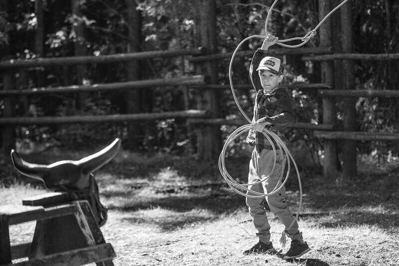 Banff: Wagon Ride with Cowboy Cookout BBQ - What to pack (and what to avoid) for a smoother ride