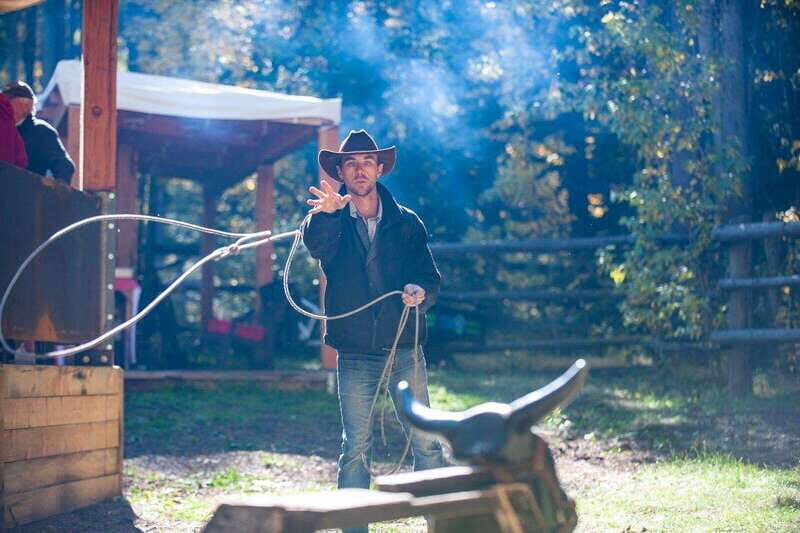 Banff: Wagon Ride with Cowboy Cookout BBQ - Who should book this Banff cowboy wagon ride