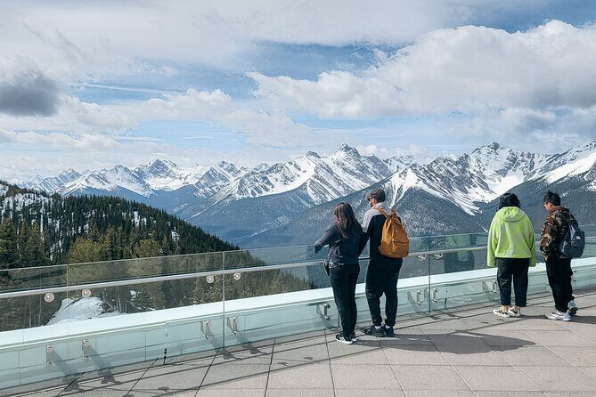 Banff Winter Tour Featuring Mountaintop Dinner and Banff Gondola - Banff Gondola Nightrise: the night-sky viewpoint moment