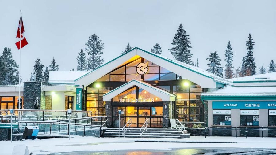 Banff: Winter Tour with Dinner & Nightrise at Banff Gondola - Banff Gondola Admission and Nightrise: A Night Experience Tied to Place