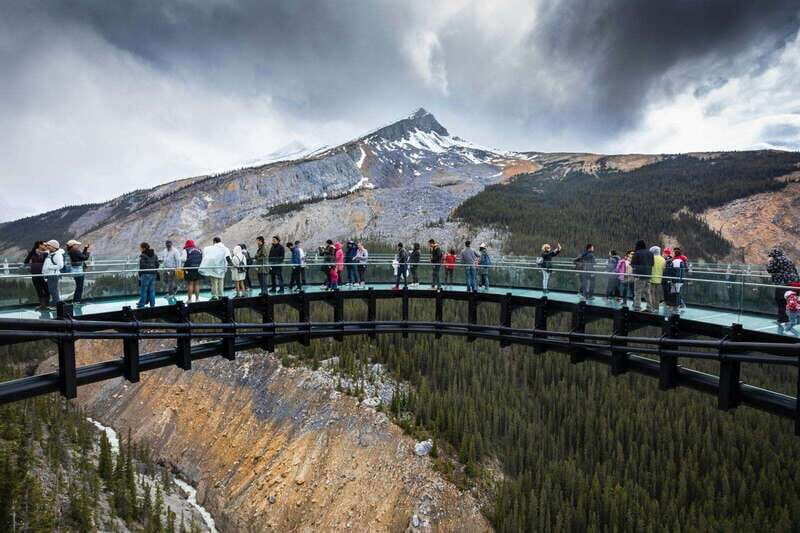 Banff, Yoho, and Jasper 2 Day Private Tour - Banff to Yoho: Lake Louise, Emerald Lake, Natural Bridge, and Takakkaw Falls
