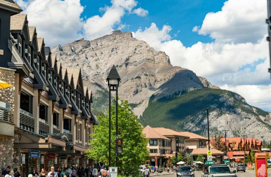 Banff, Yoho, and Jasper 2 Day Private Tour - Who This Tour Is Best For (and Who Should Skip It)