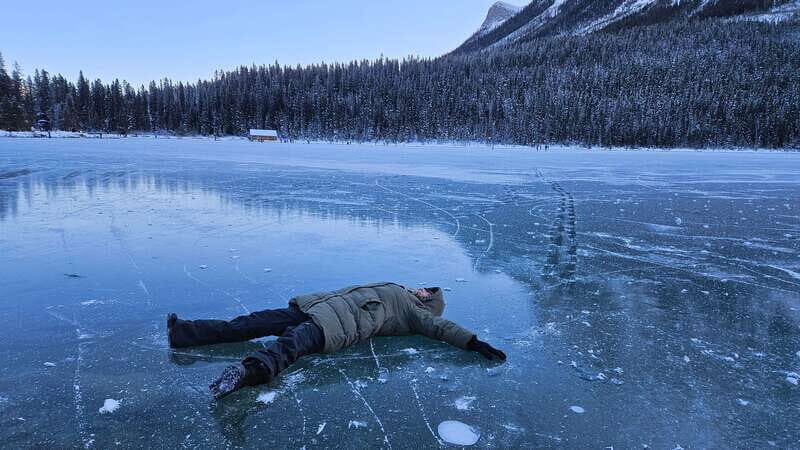 Calgary: Canmore, Banff, Lake Louise - Gondola Included - Banff Town Time: Avenue, Bow Falls, and Quick Photo Wins