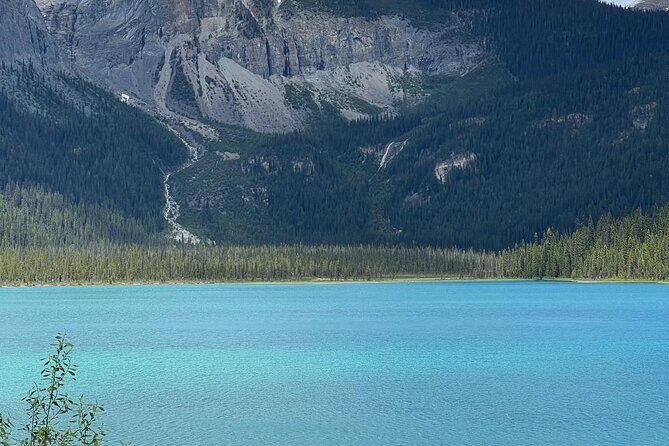 Emerald Lake Lake Louise Moraine Lake Half Day Tour - Fairmont Chateau Lake Louise: The Icon You’ll Pass