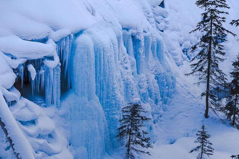 From Banff: Winter Wonderland; Lake Louise & Johnston Canyon - What’s included (and what you should budget for)