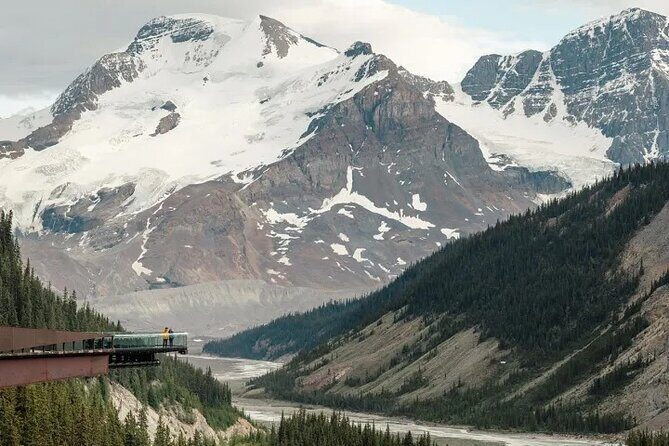 Glacier Adventure on the Icefields Parkway Hidden Gems Skywalk - Athabasca Glacier on the Ice Explorer: walking on ancient ice