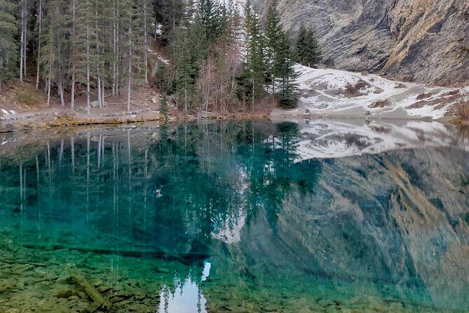 Grassi Lake and Grotto Canyon Hiking Calgary/Canmore/Banff - Grotto Canyon: ice-walk terrain, limestone cliffs, and pictographs