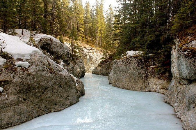Grassi Lake and Grotto Canyon Hiking Calgary/Canmore/Banff - Banff Town: choose gondola time or stick to Banff Avenue