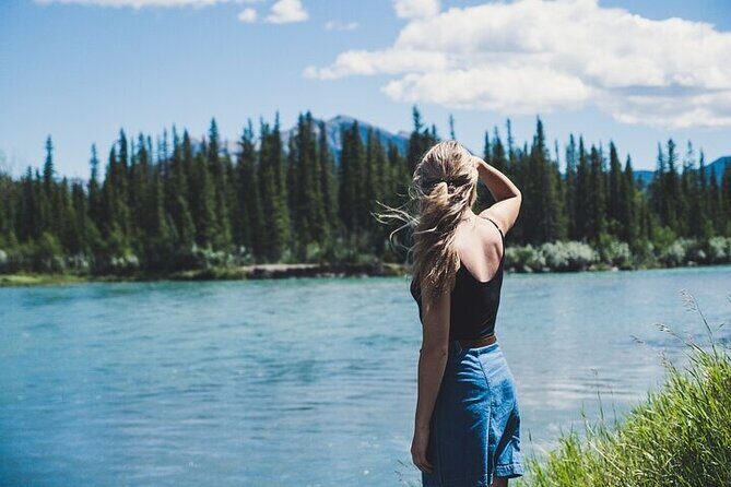Guided Tour to Banff Highlights & Wildlife With Gondola Admission - Banff National Park start: how the guide shapes your day