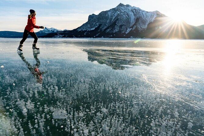 Icefields Parkway and Ice Bubbles of Abraham Lake Adventure - Peyto Lake with Crampons or Snowshoes: Short Effort, Big View
