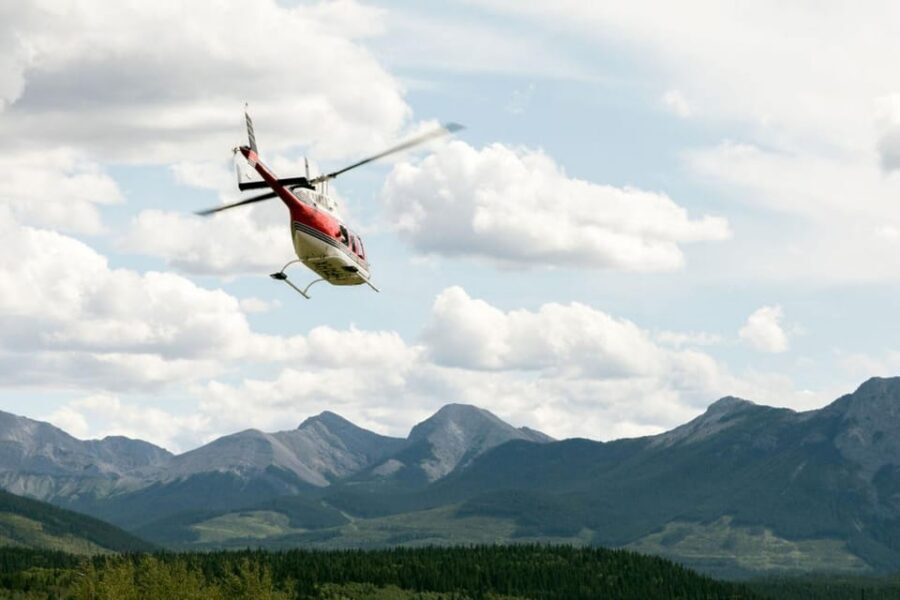 Kananaskis: 30-Minute Heli Tour of Minnewanka Lake and Banff - Final approach: Mt Yamnuska and the meaning behind the shape