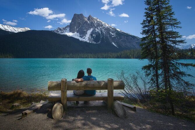 Lake Louise, Moraine/Bow, Emerald & Peyto - 4 Lakes in Banff - Emerald Lake: Why It Looks Green and How Long You’ll Have