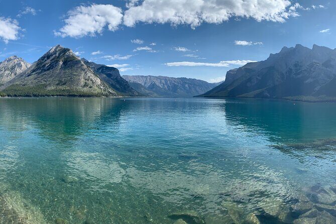 Lake Louise, Moraine Lake and the Icefields Parkway Full-Day Tour - Moraine Lake: The Peak-Back View With a Real Catch