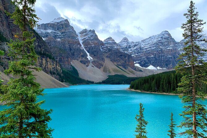 Lake Louise, Moraine Lake and the Icefields Parkway Full-Day Tour - Lake Minnewanka: Start With a Lake That Used to Be a Village