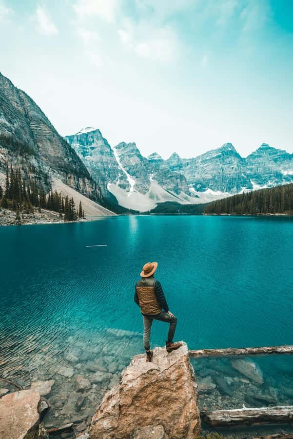 Lake Louise,Moraine,Emerald Lake,Johnston Canyon & BanffTour - Key highlights you should care about