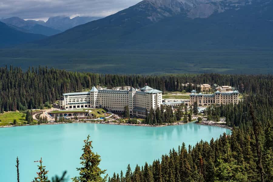 Lakes Moraine, Louise, Emerald, Johnston Canyon & Yoho Tour - Lake Louise: glacial color and the easiest photo win