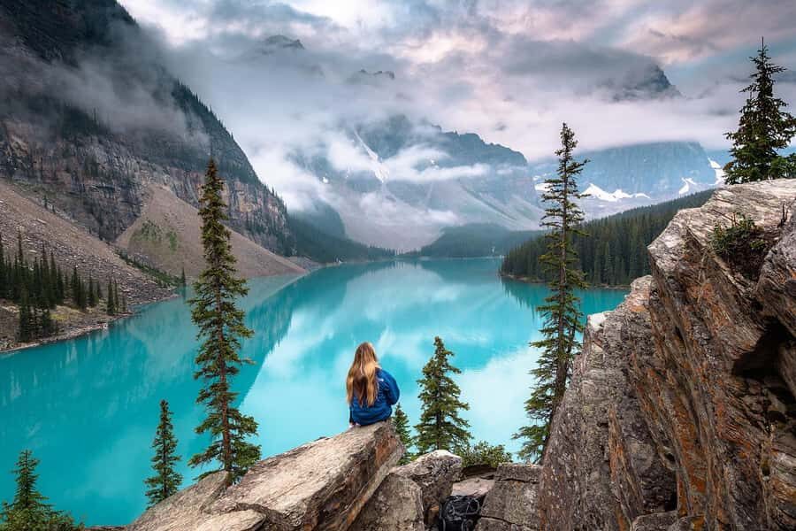 Louise, Moraine/Johnston Canyon, Minnewanka & Banff Town - Comfort on the road: small group, air-conditioned ride, and bottled water