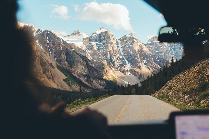 Moraine Lake, Lake Louise Afternoon Tour Half day From Banff - Key highlights at a glance