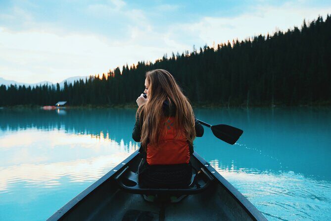 Moraine Lake & Lake Louise Sunrise | Award-Winning Premium Tour - Fairmont Chateau Lake Louise: the quick, iconic pause