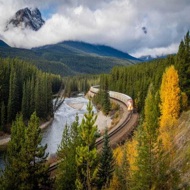 Private Tour: Banff, Moraine Lake, Lake Louise & Beyond - Weather-proof comfort: blankets, ponchos, umbrellas, and headlamps