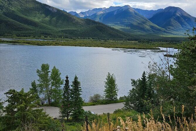 Private Transfer from Banff to Calgary or Calgary Airport - Key Takeaways Before You Book
