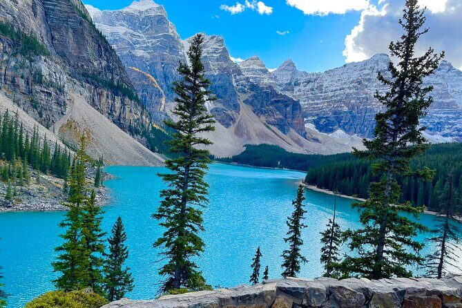 Shuttle Bus 2way BANFF to Lake louise & Moraine lake(1 hour each) - Lake Louise right after: turquoise water, peaks, and Fairmont Chateau views
