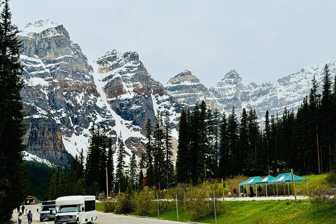 ShuttleBus 2way Banff to Lake Louise (1Hr) and Moraine Lake (1Hr) - The timing: how the 4.5 hours works on your day